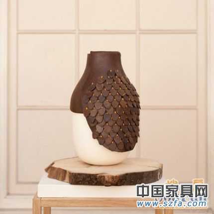使用天然動(dòng)物、植物聚合物制作的Botanica系列器皿